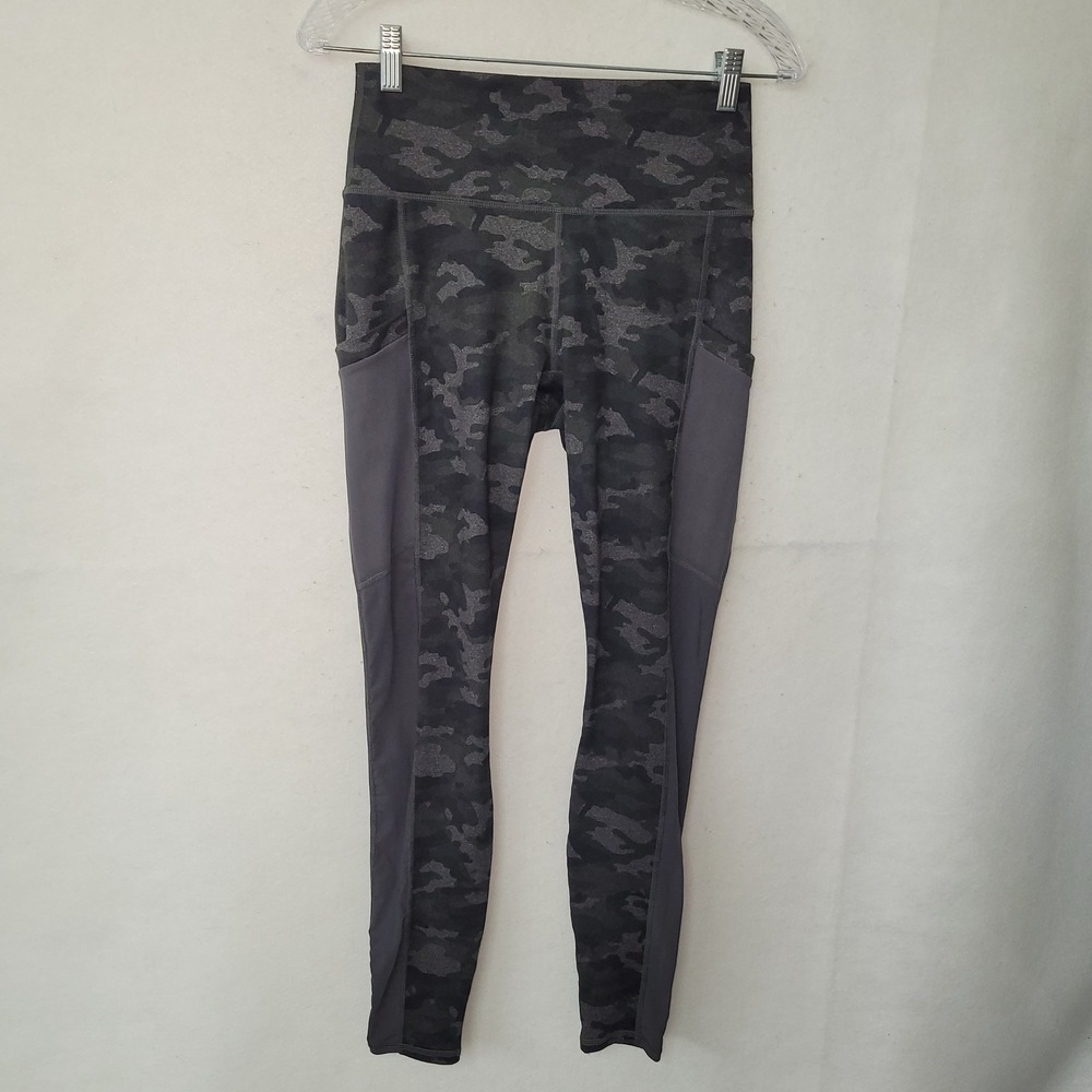 Fabletics PowerHold Leggings Camo‎ High Waisted Side Pocket Workout Mesh  Small